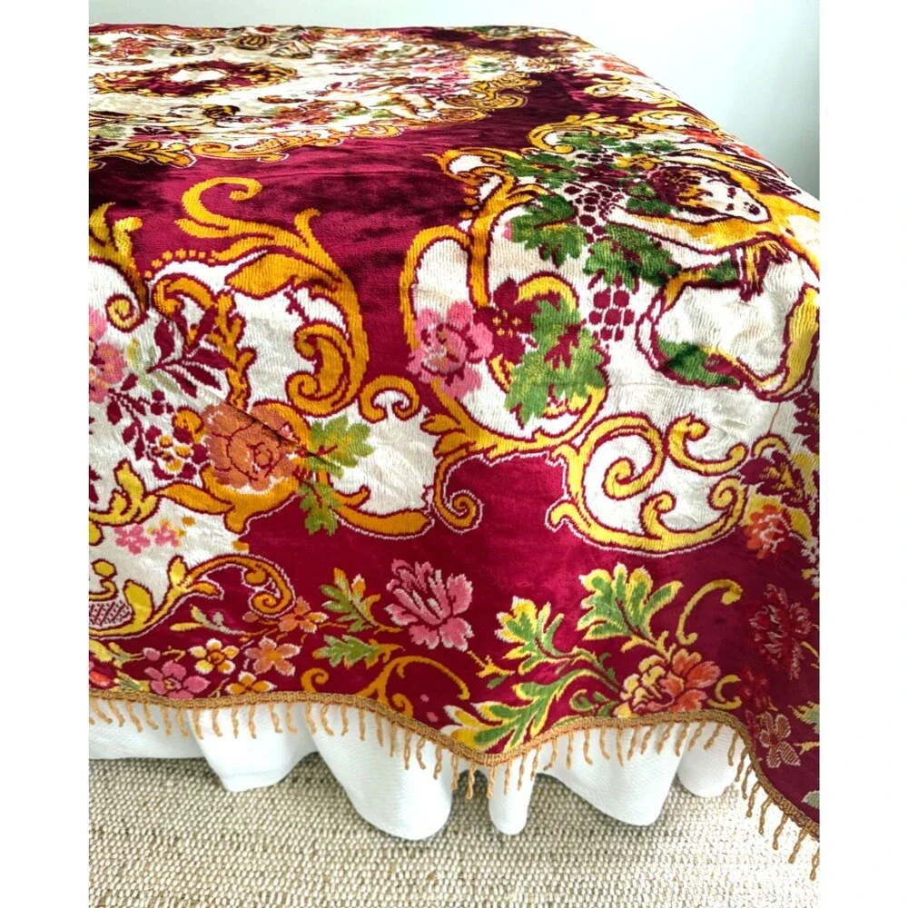 Vtg Velvet Italian Wedding Bedspread QUEEN Cherubs Red Cream 84x96” Fringe MINT